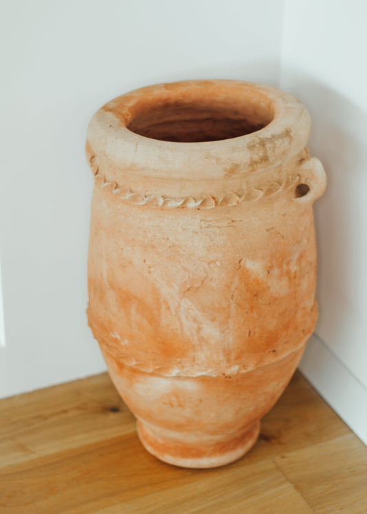 Amphora of the Desert